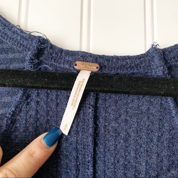 Free People Oversized Blue Thermal Tunic - Picture 4 of 5